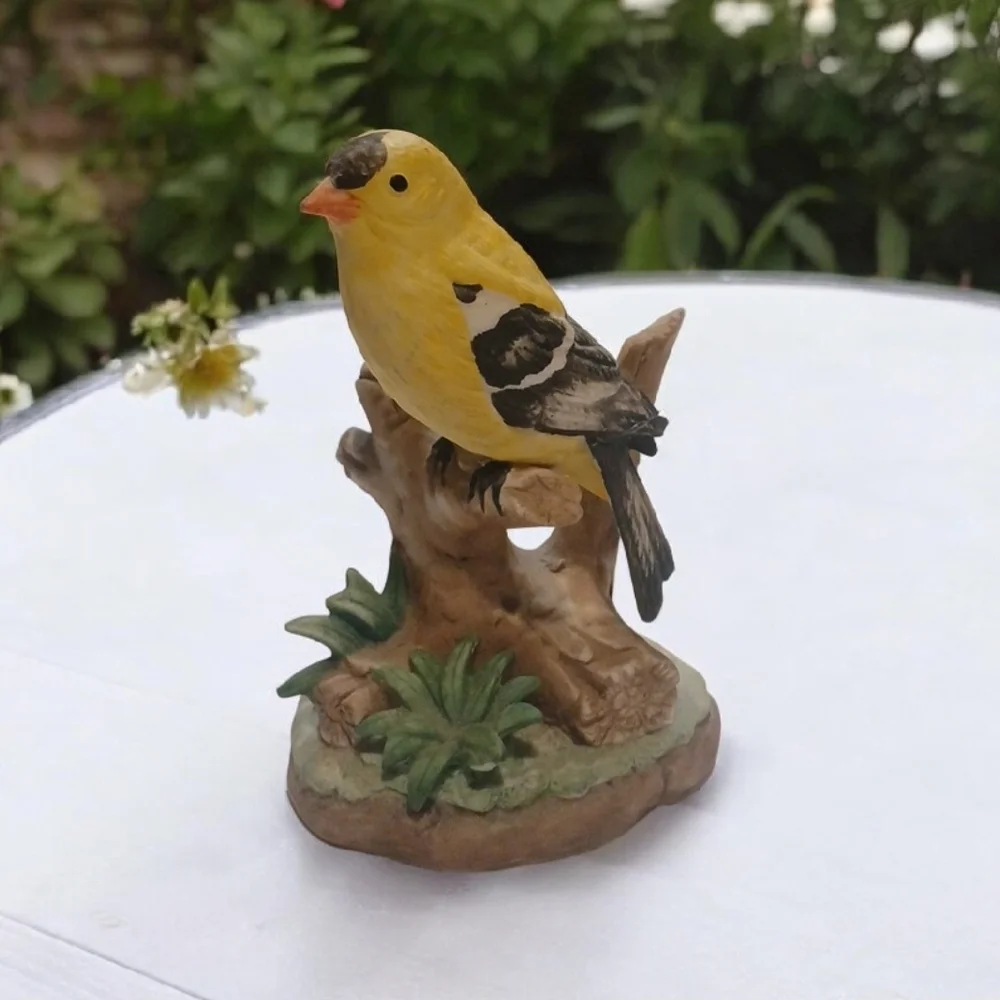 Goldfinch Hand-painted Decor